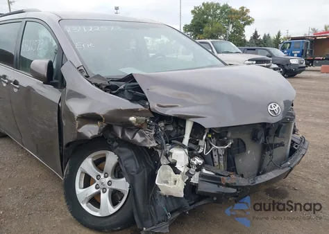 2015 Toyota Sienna Le 8 Passenger from USA, damaged, VIN 5TDKK3DC9FS582212